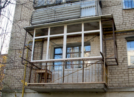 С нового года россиян начнут штрафовать за самовольное остекление балконов